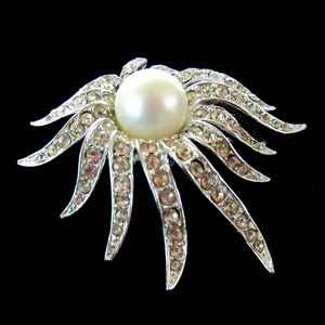 TARA 5th Avenue clear rhinestone & faux pearl Sunburst vintage brooch